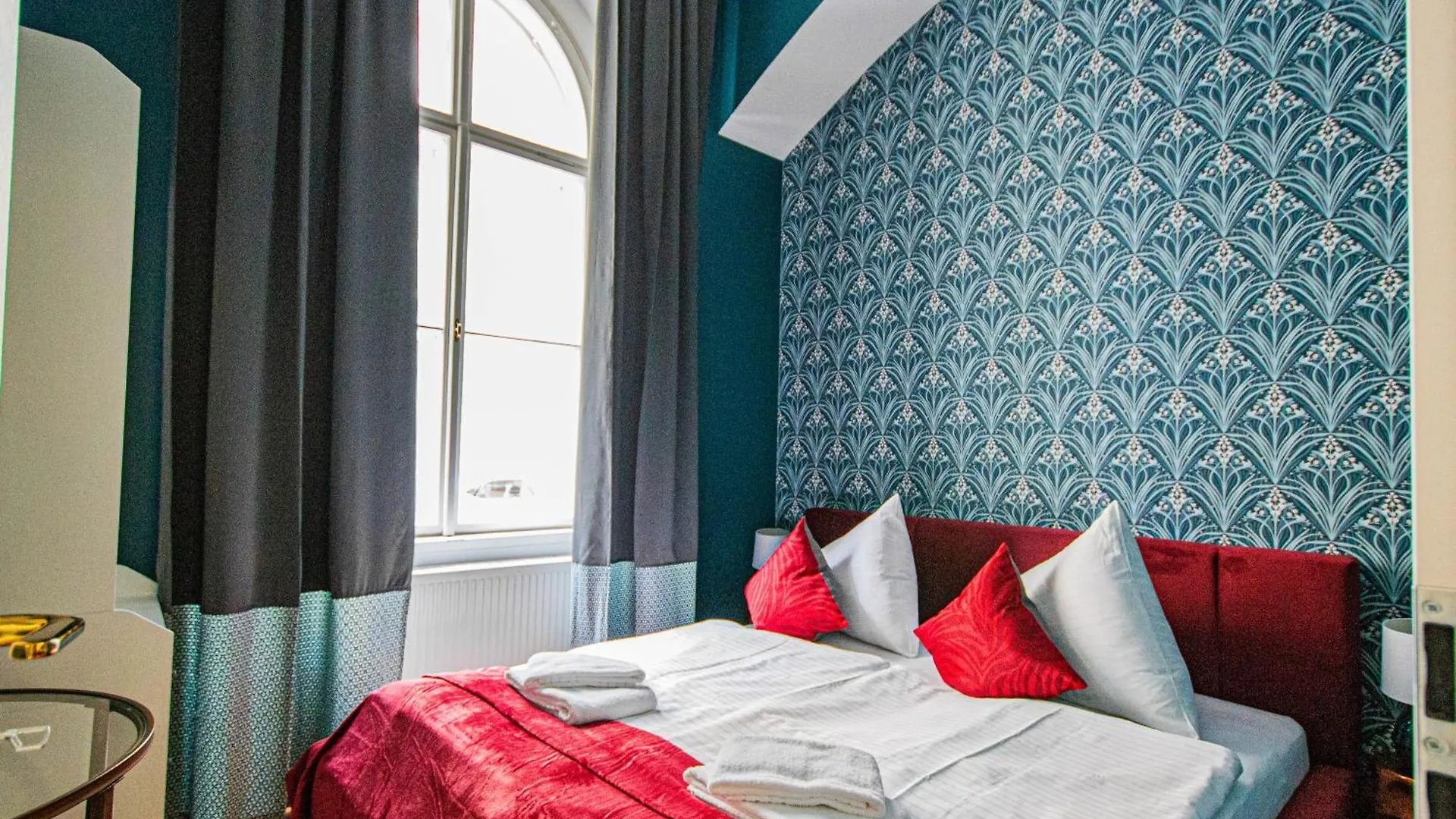 4Bdr Old Town Flat By Church Of St Anne Praha