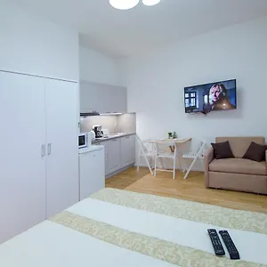 Modern Pricna 4 Прага