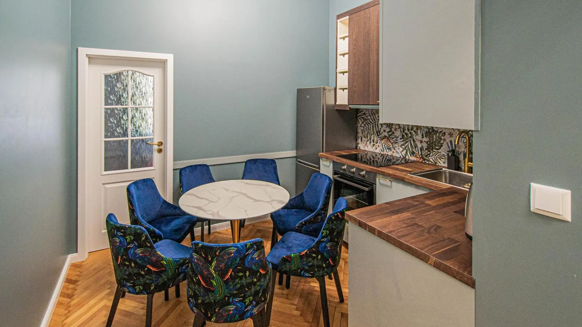 4Bdr Old Town Flat By Church Of St Anne Prague 0*,