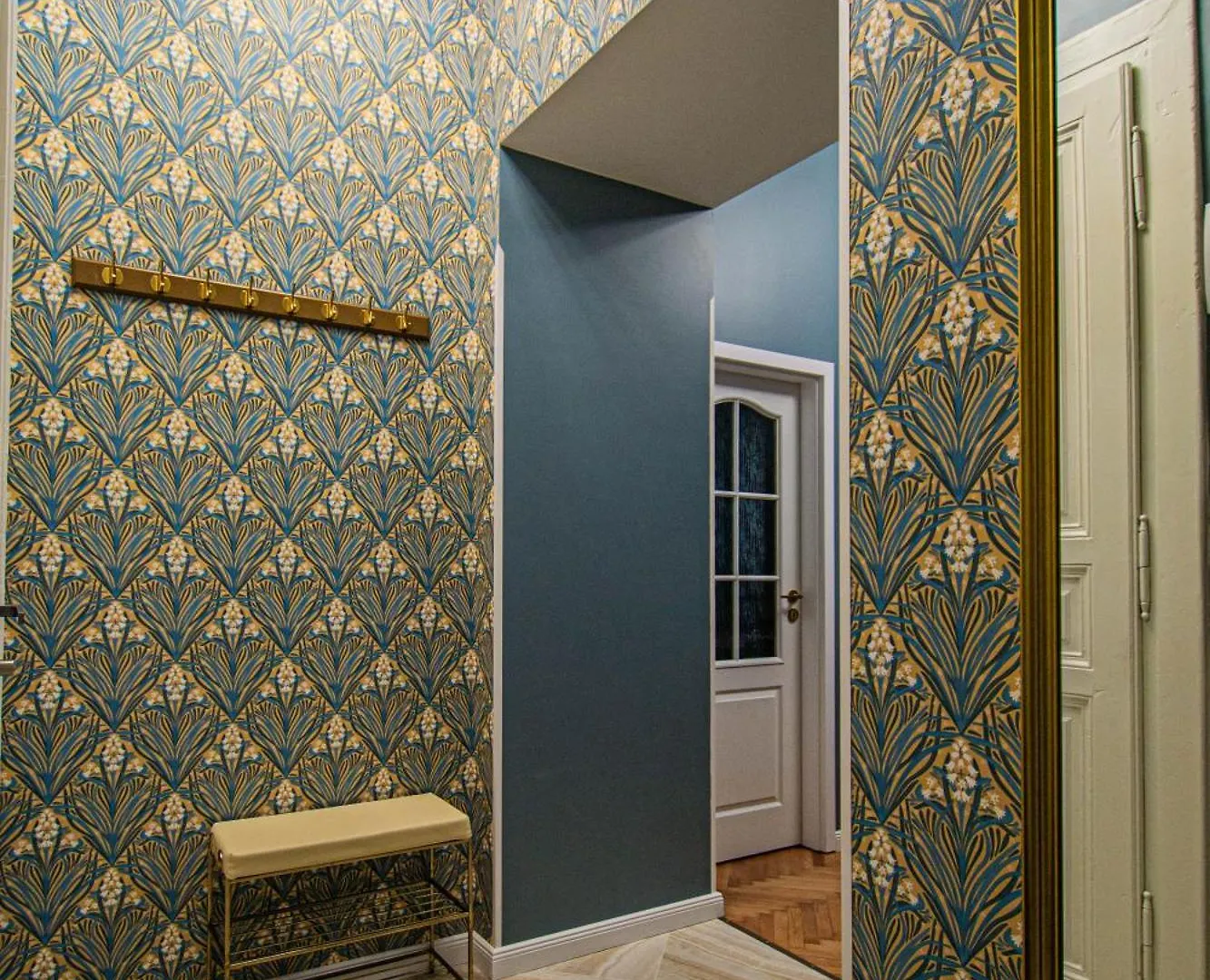 4Bdr Old Town Flat By Church Of St Anne Prague Apartment