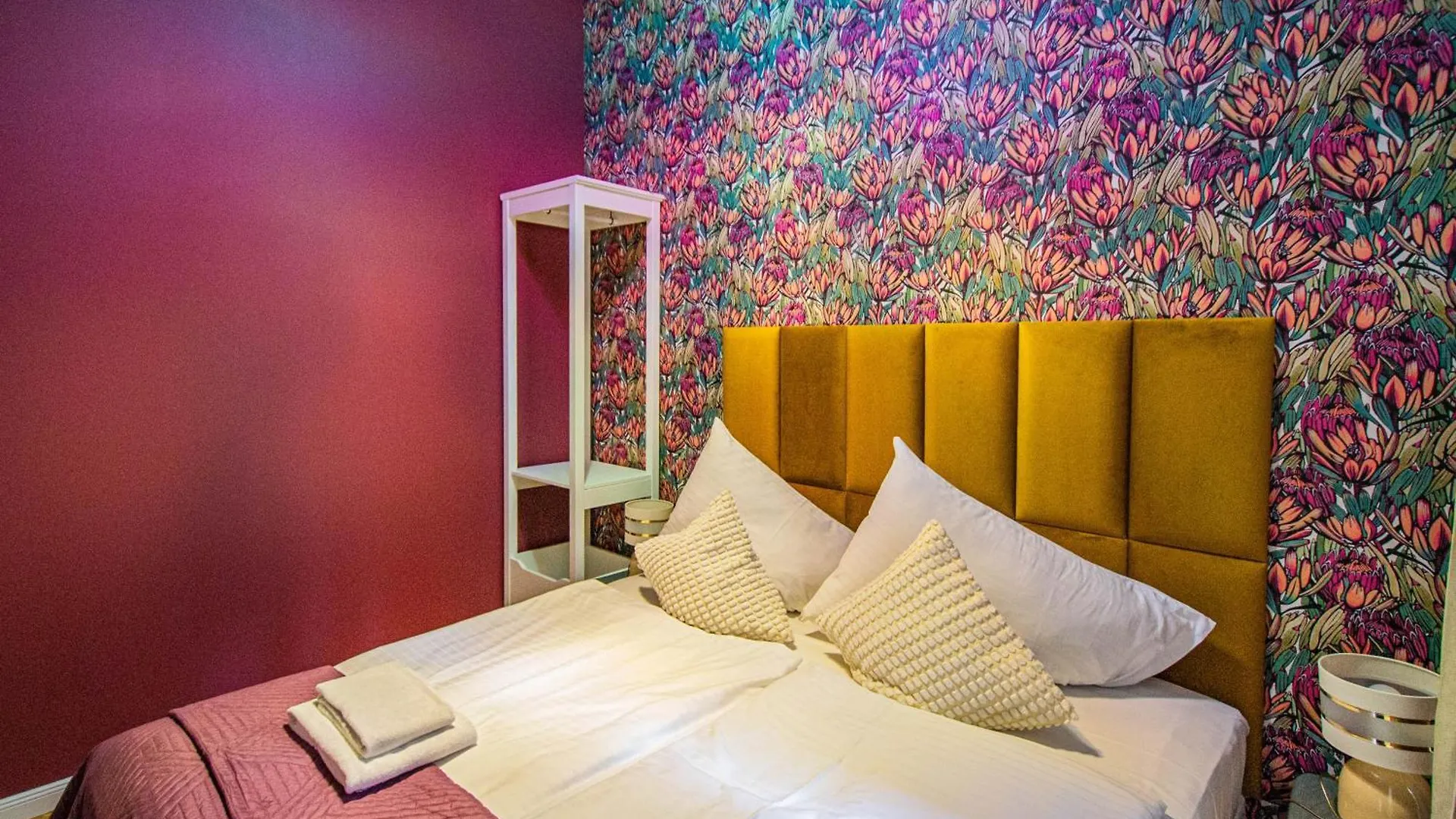 4Bdr Old Town Flat By Church Of St Anne Prague Apartment